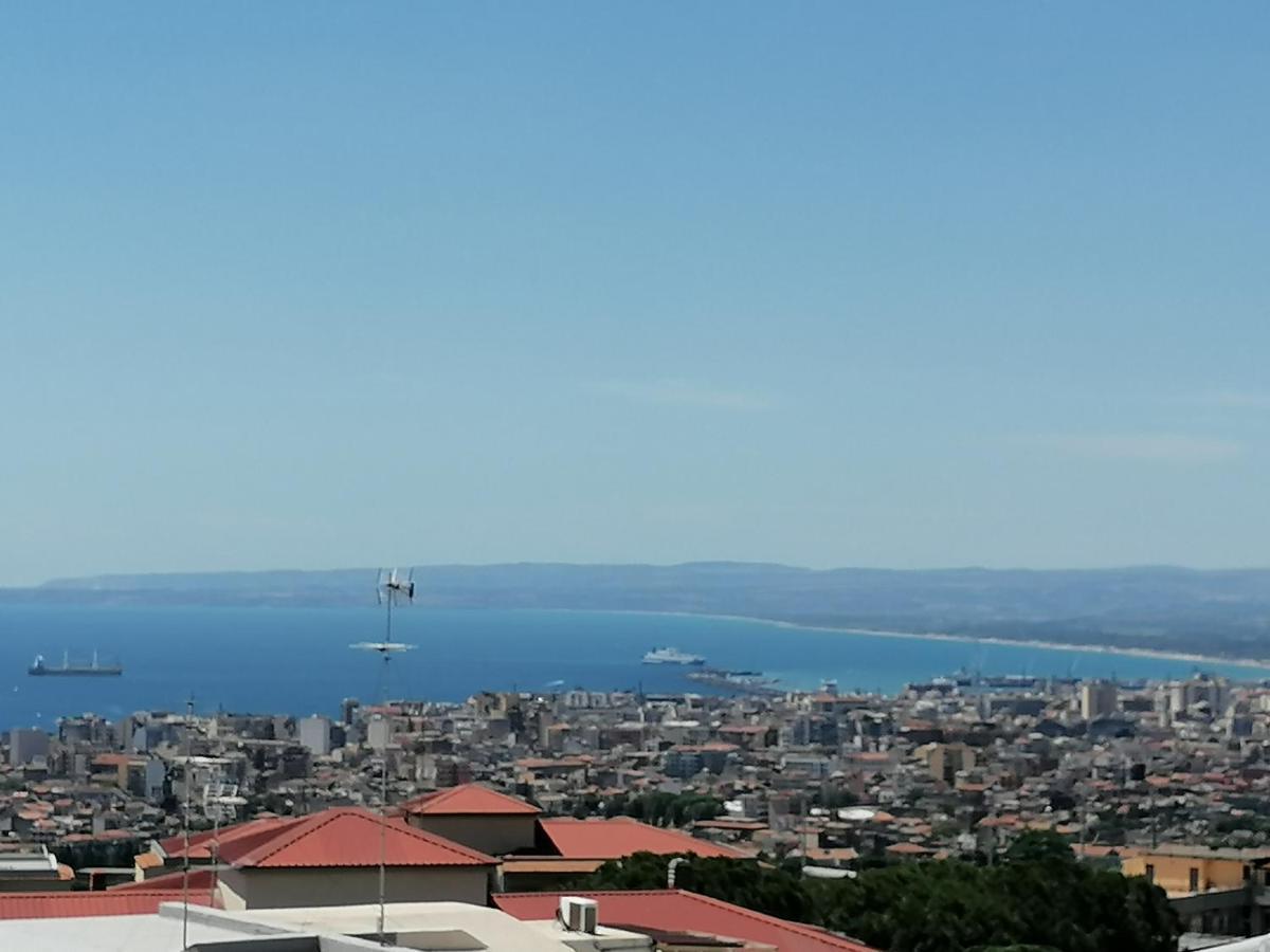Отель Tivoli Shortlets - Catania Сан-Грегорио-ди-Катания Экстерьер фото